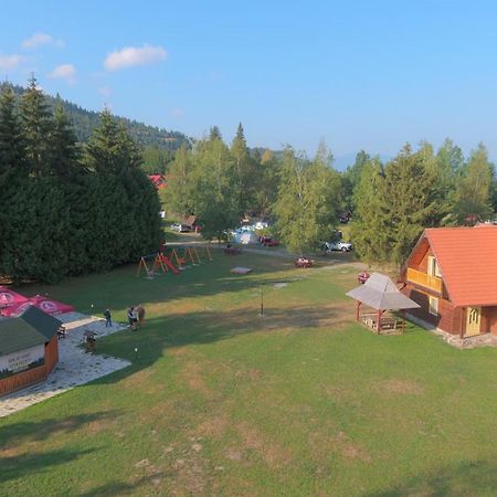 Pensiune Si Camping Patru - Gheorgheni Gheorgheni  Exterior foto