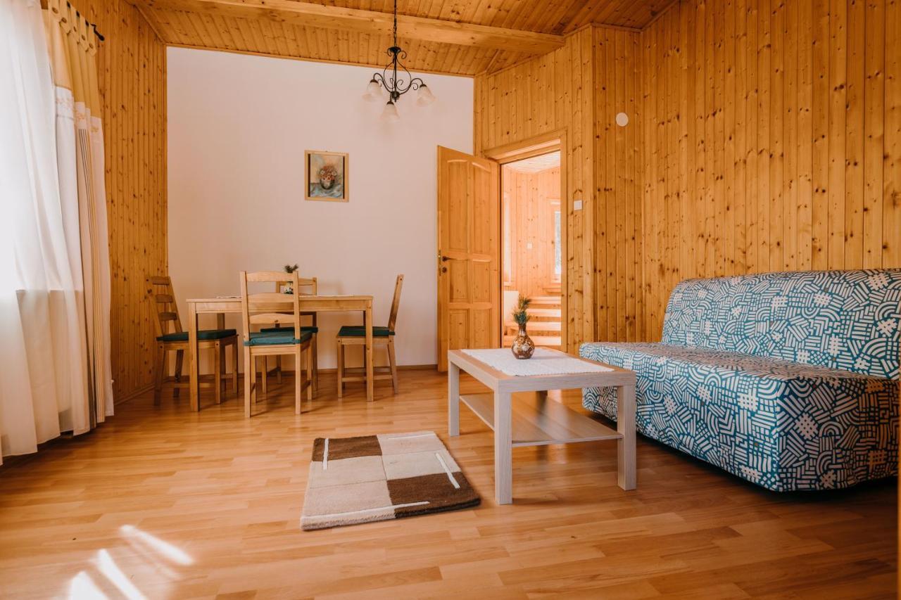 Pensiune Si Camping Patru - Gheorgheni Gheorgheni  Exterior foto