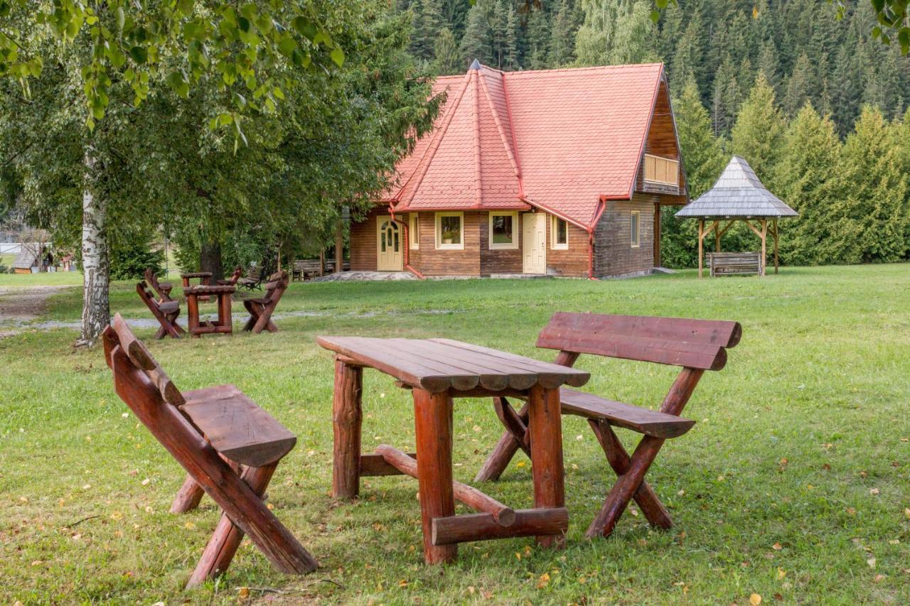 Pensiune Si Camping Patru - Gheorgheni Gheorgheni  Exterior foto