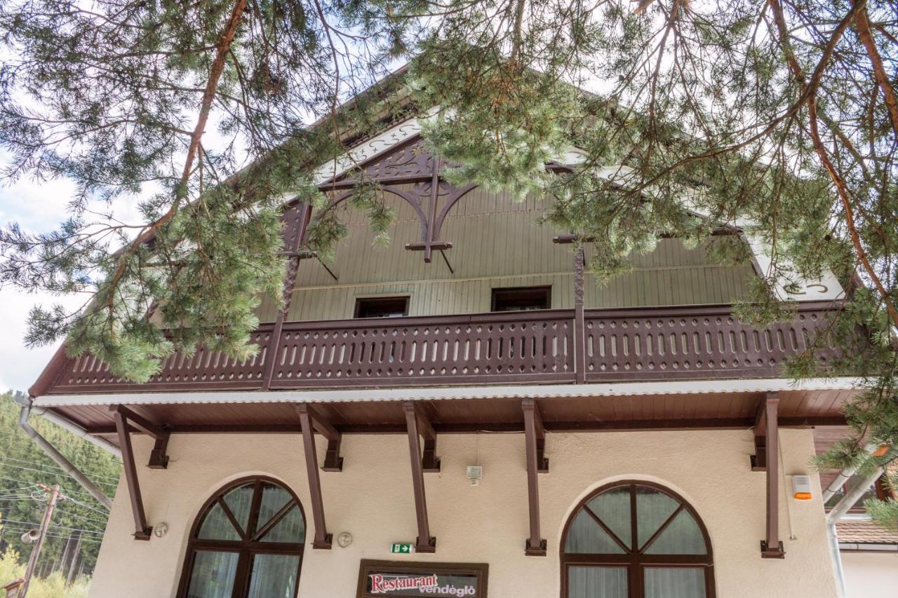 Pensiune Si Camping Patru - Gheorgheni Gheorgheni  Exterior foto