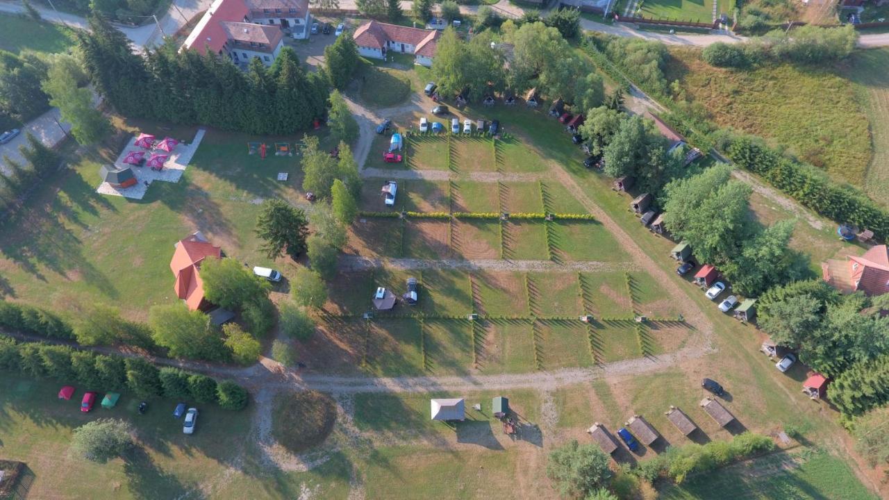 Pensiune Si Camping Patru - Gheorgheni Gheorgheni  Exterior foto