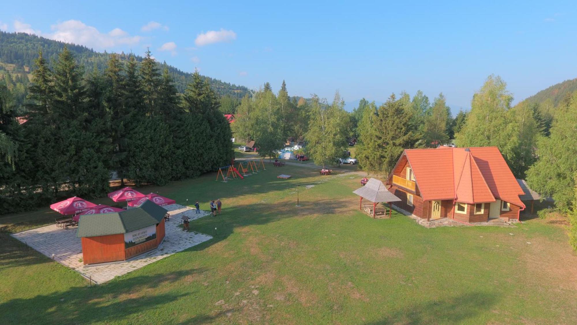 Pensiune Si Camping Patru - Gheorgheni Gheorgheni  Exterior foto
